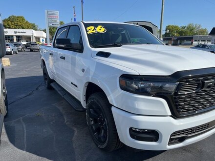 2026 Ram 1500 BIG HORN CREW CAB 4X4 5'7 BOX Pickup