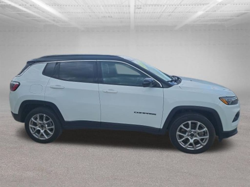 Used 2025 Jeep Compass Limited SUV