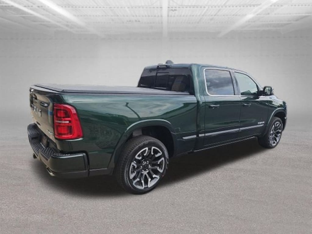 New 2026 Ram 1500 LIMITED CREW CAB 4X4 6'4 BOX Pickup