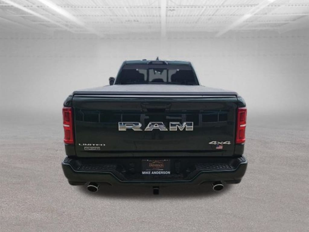 New 2026 Ram 1500 LIMITED CREW CAB 4X4 6'4 BOX Pickup