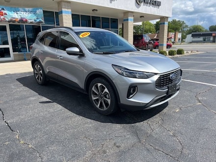 2023 Ford Escape Platinum SUV