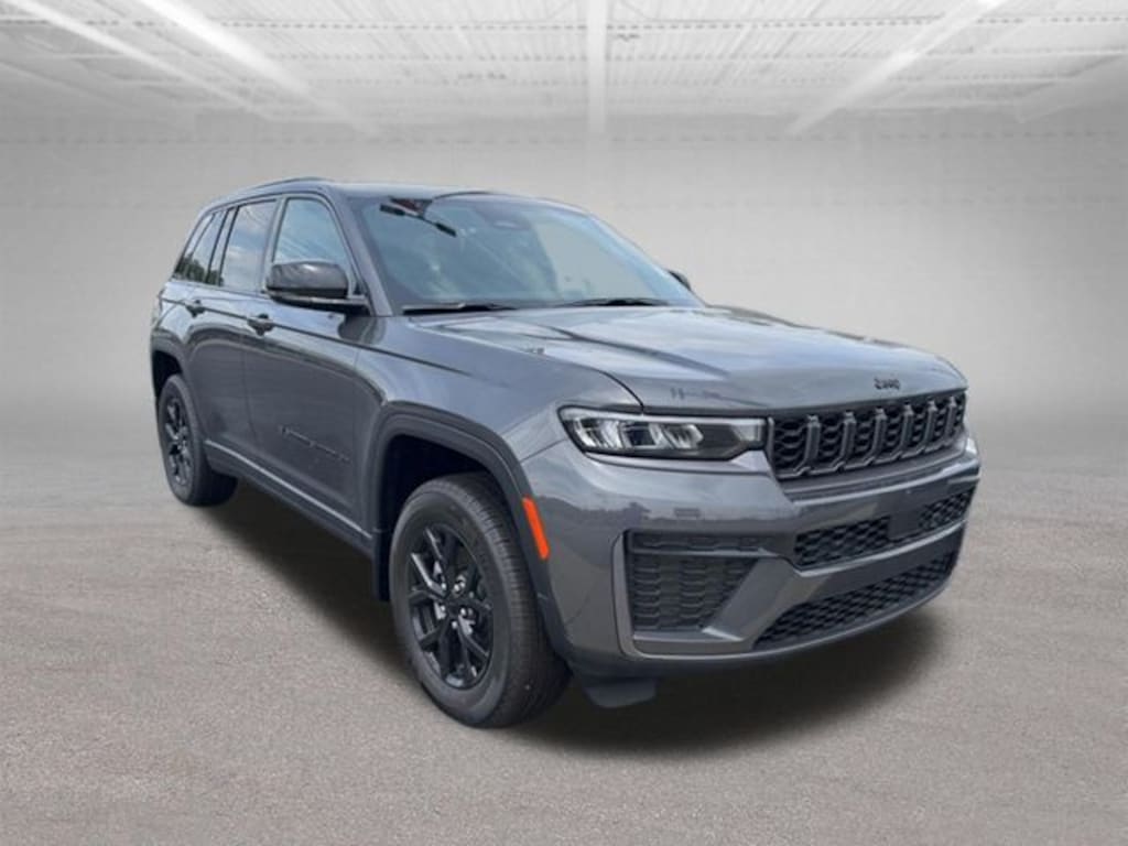 New 2026 Jeep Grand Cherokee LAREDO ALTITUDE 4X4 Sport Utility