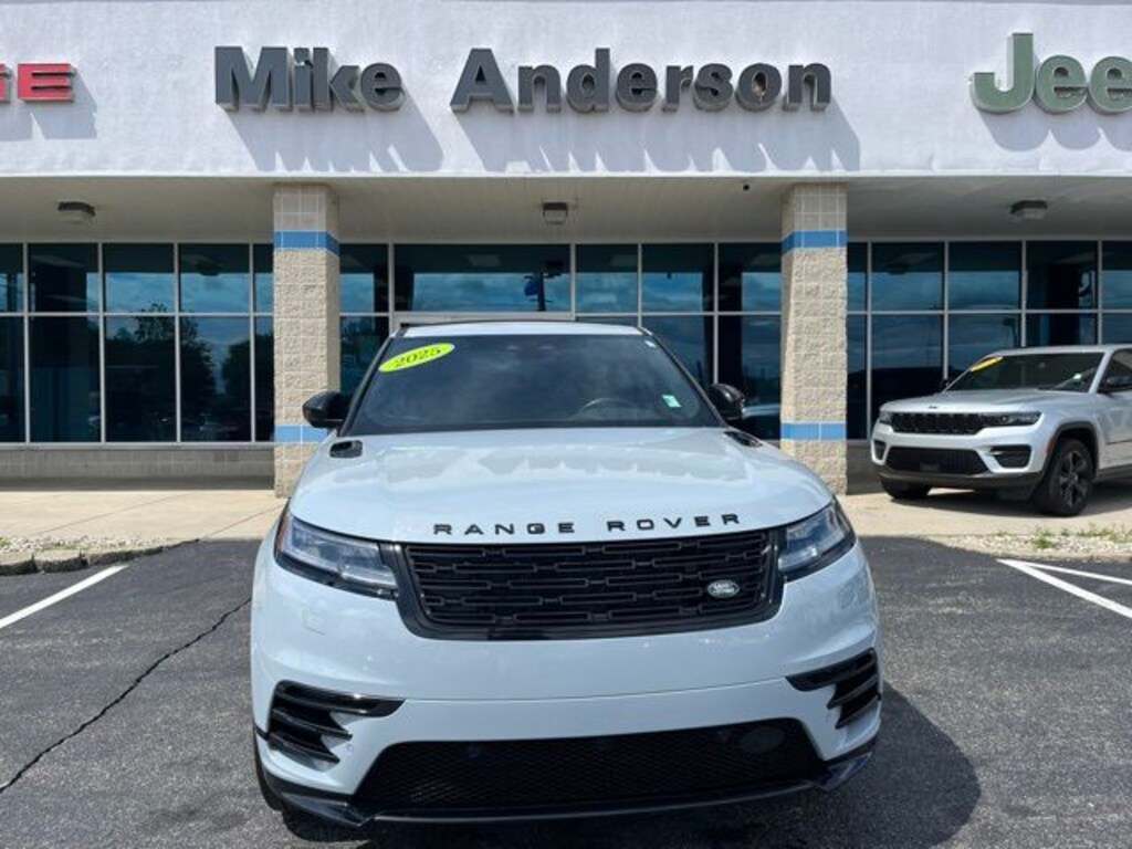 Used 2025 Land Rover Range Rover Velar Dynamic SE SUV