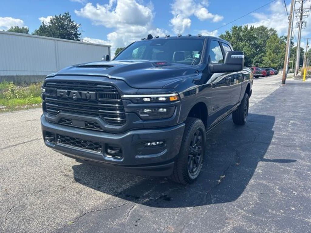 New 2026 Ram 2500 LARAMIE CREW CAB 4X4 6'4 BOX Pickup