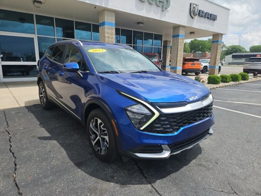 Used 2023 Kia Sportage EX SUV