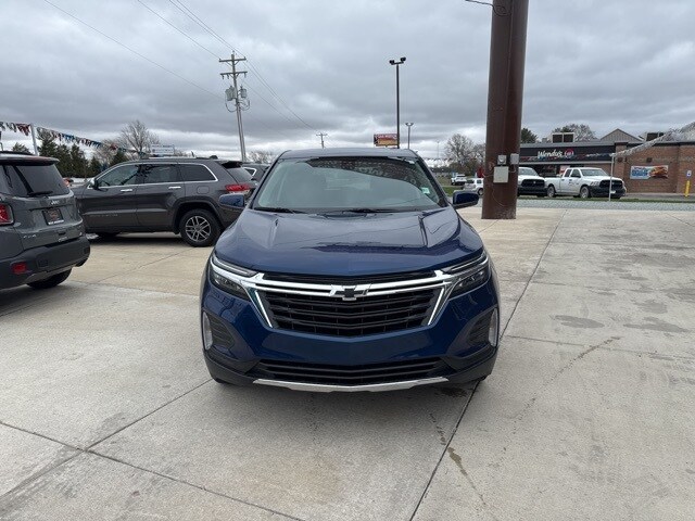 2023 Chevrolet Equinox LT photo 3