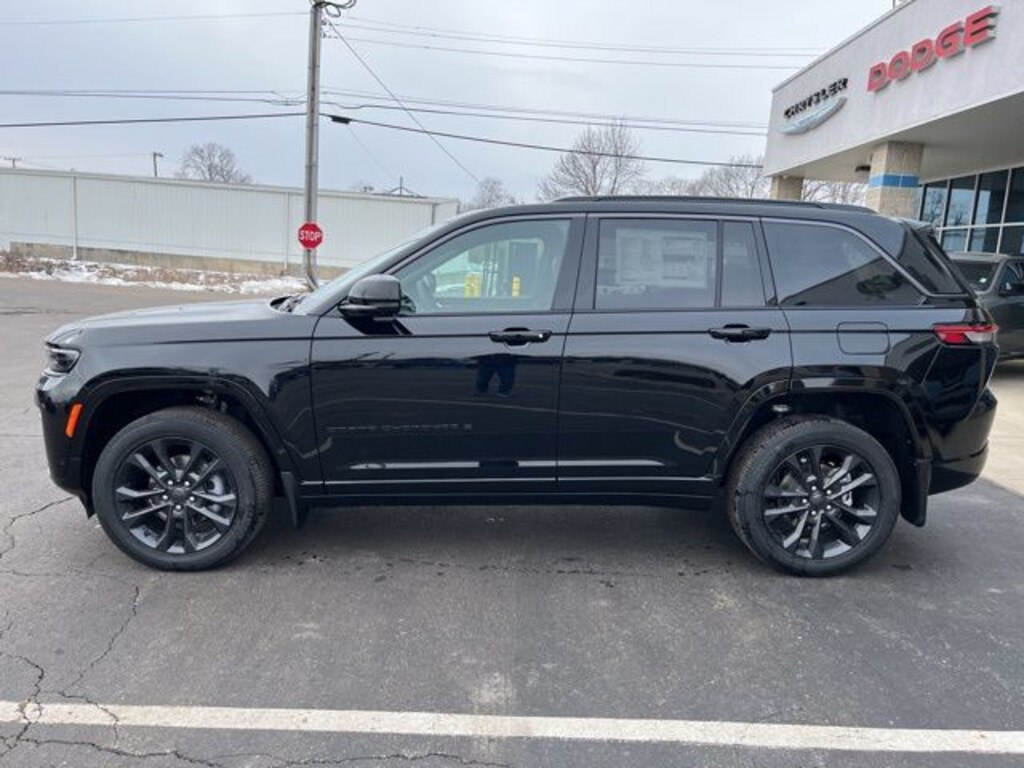 New 2026 Jeep Grand Cherokee LIMITED RESERVE 4X4 Sport Utility