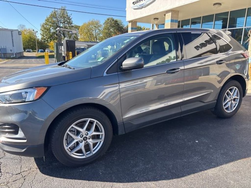 Used 2024 Ford Edge SEL SUV