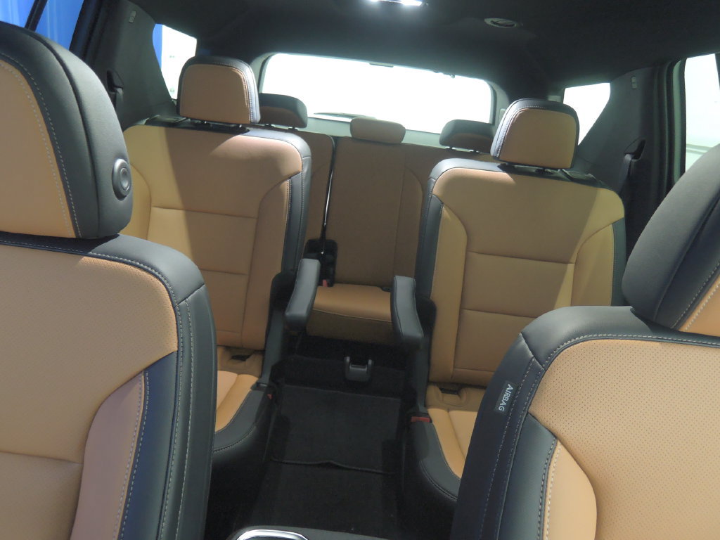 2027 Chevrolet Traverse Z71 - Photo 37