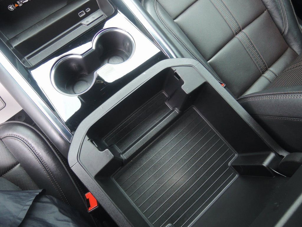 2025 Chevrolet Suburban High Country - Photo 22