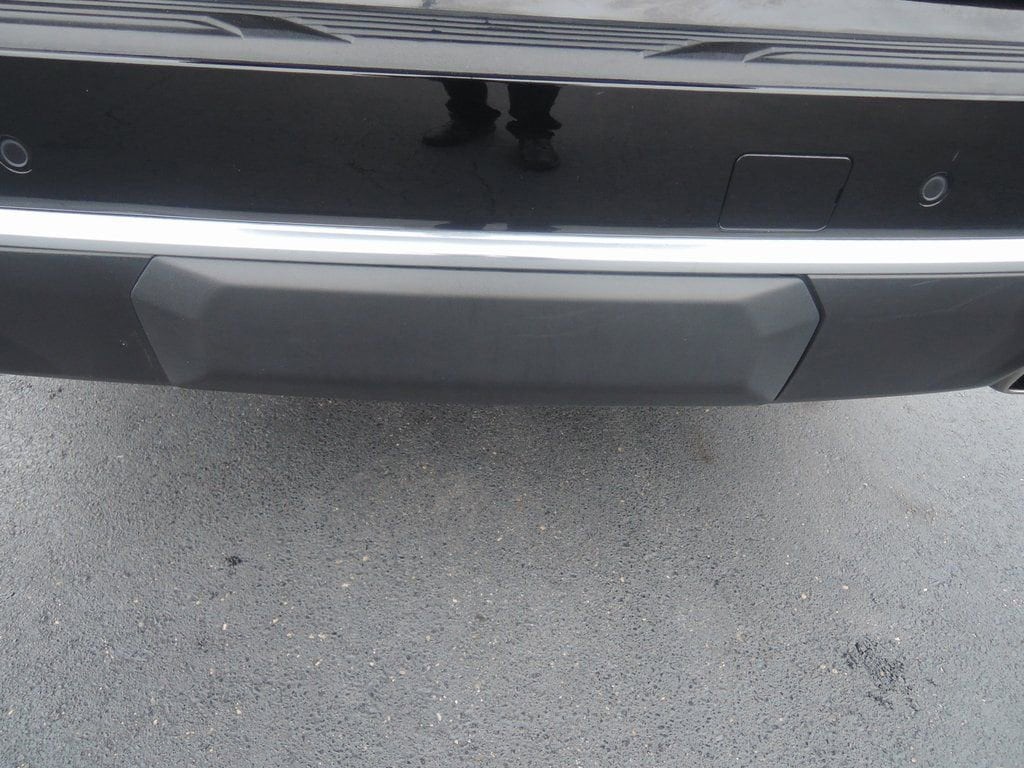 2025 Chevrolet Suburban High Country - Photo 37