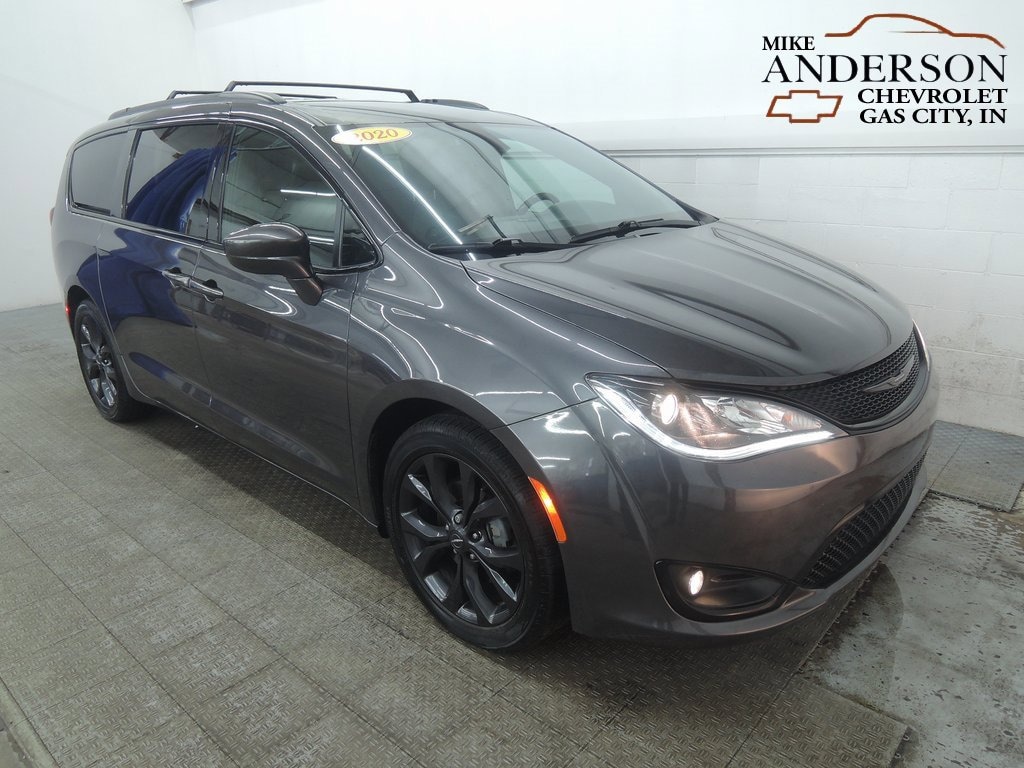 Used 2020 Chrysler Pacifica Touring L