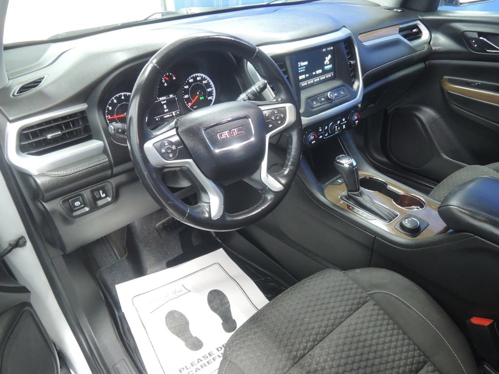 Used 2017 GMC Acadia SLE SUV