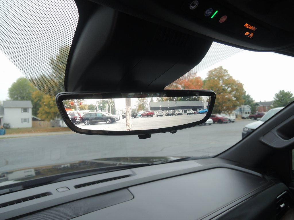 2025 Chevrolet Suburban High Country - Photo 27