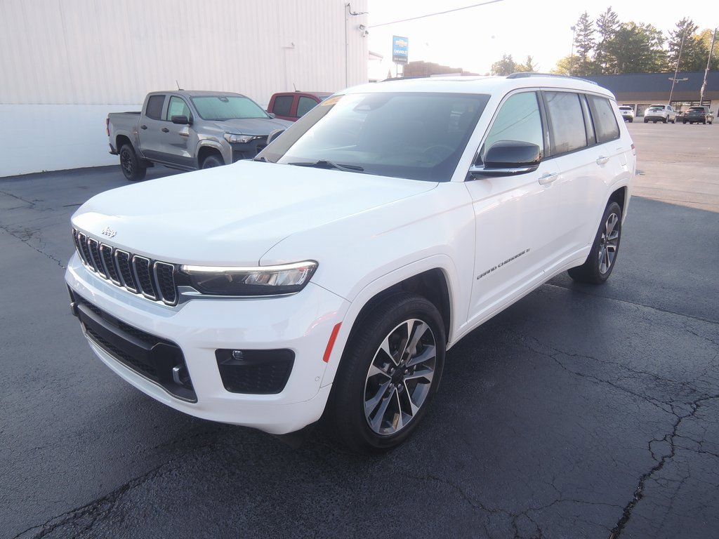 2021 Jeep Grand Cherokee Overland photo 3
