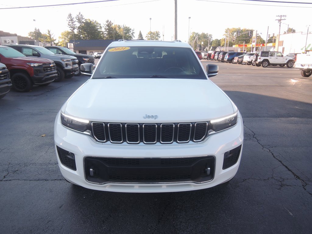 2021 Jeep Grand Cherokee Overland photo 2