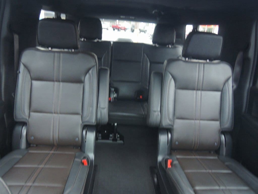 2025 Chevrolet Suburban High Country - Photo 45