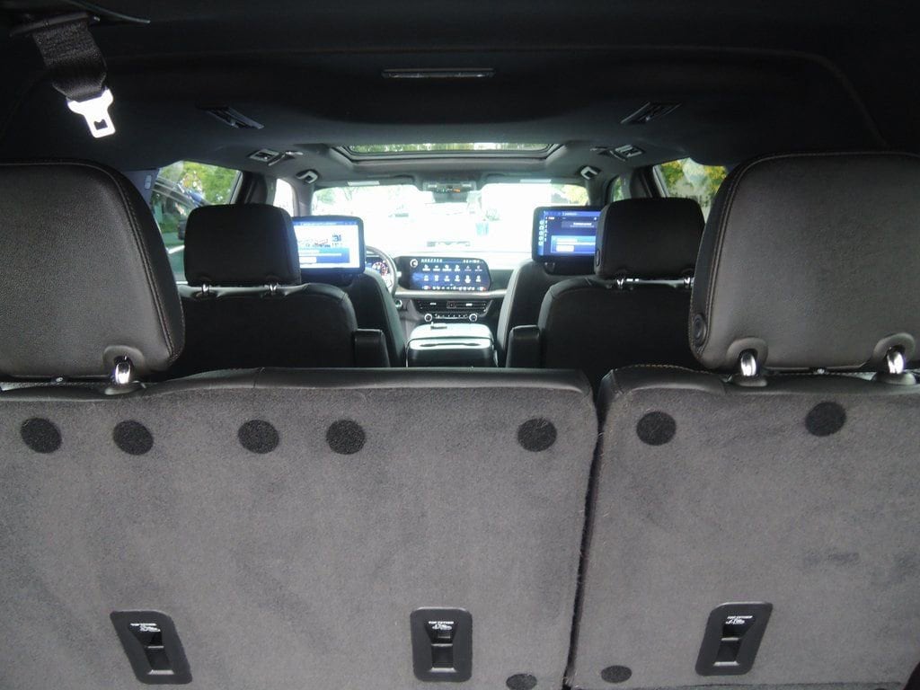 2025 Chevrolet Suburban High Country - Photo 33