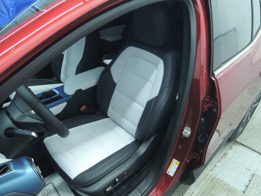 2026 Chevrolet Equinox EV 2LT - Photo 6