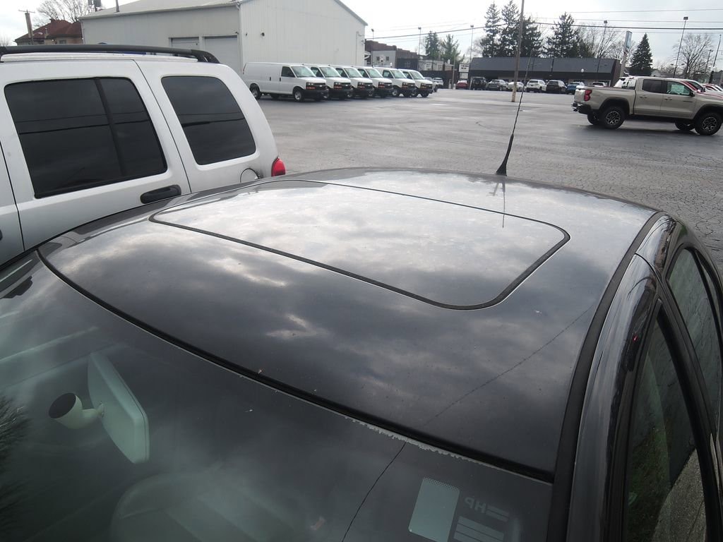 Used 2005 Volkswagen Jetta Sedan GLS