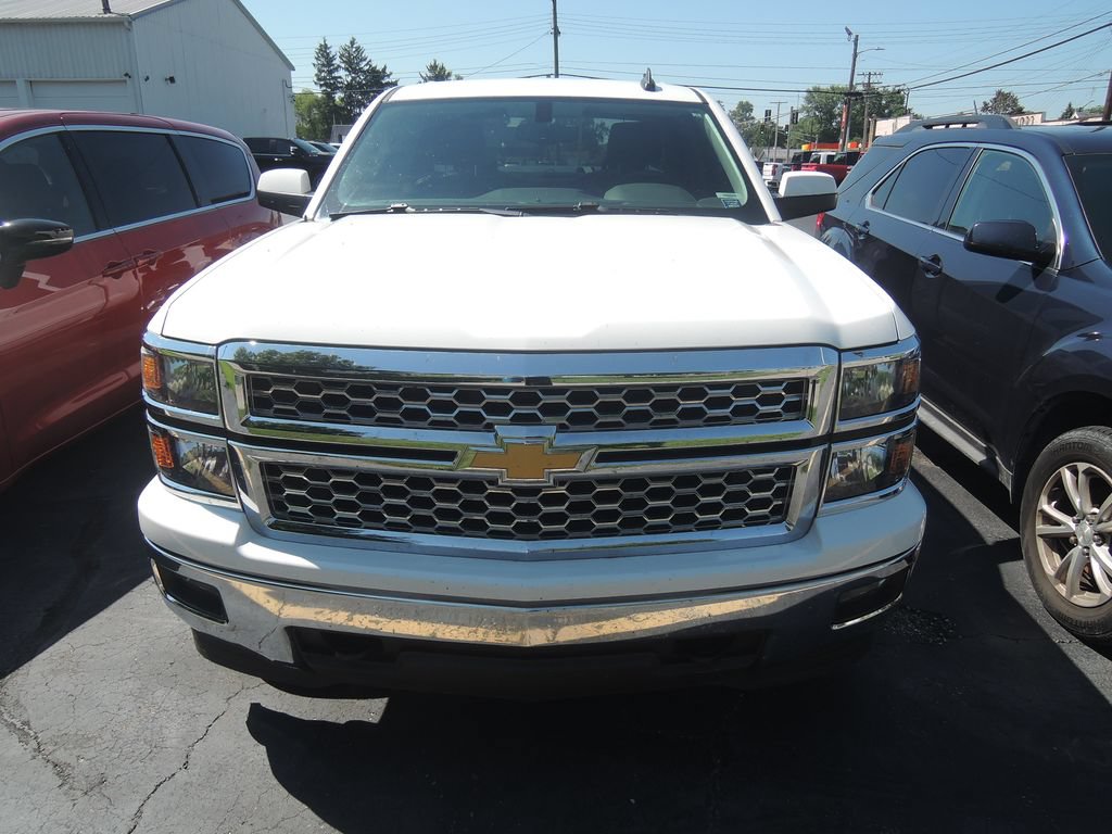 Used 2015 Chevrolet Silverado 1500 LT with VIN 3GCUKREC0FG200965 for sale in Gas City, IN