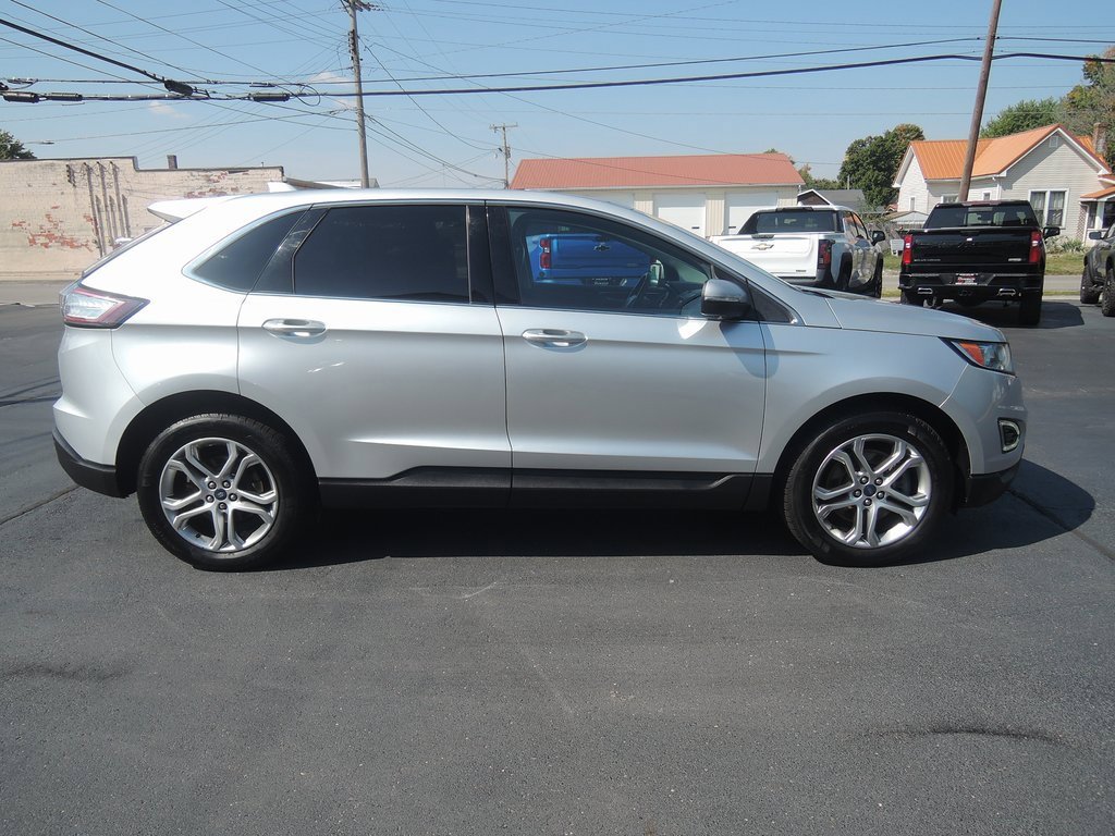 2015 Ford Edge Titanium photo 2