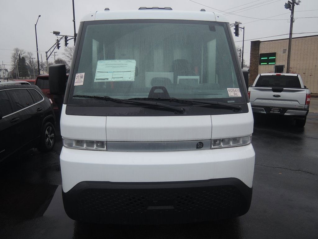 Used 2024 Chevrolet BrightDrop Zevo 400 with VIN 2G5ZJ2TY7R9102164 for sale in Gas City, IN