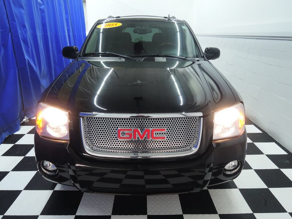 Used 2007 GMC Envoy Denali SUV
