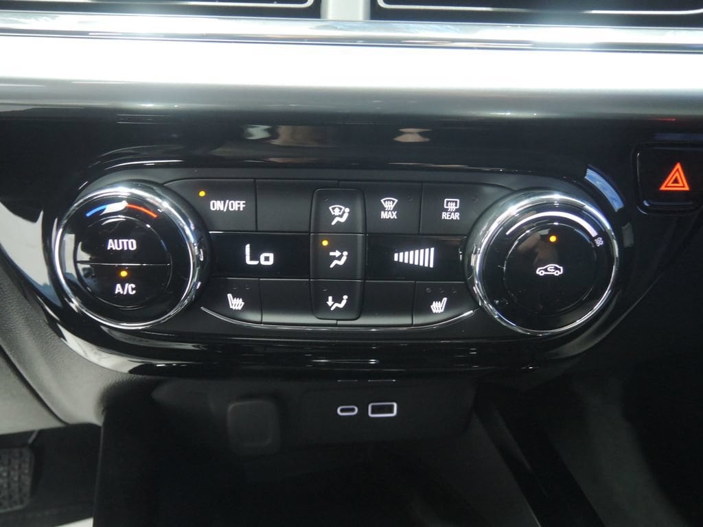 2026 Chevrolet Trax LT - Photo 19
