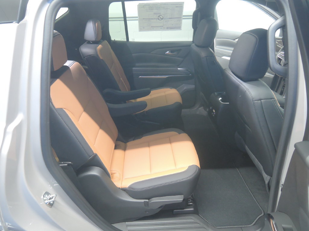 2027 Chevrolet Traverse Z71 - Photo 35