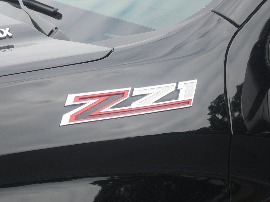 2021 Chevrolet Silverado 1500 RST photo 4