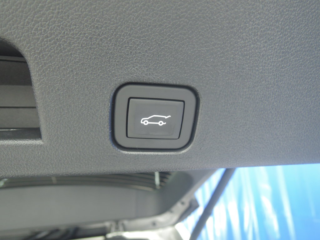 2027 Chevrolet Traverse Z71 - Photo 31