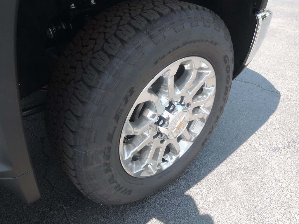 2025 Chevrolet Silverado 2500 HD LTZ - Photo 42