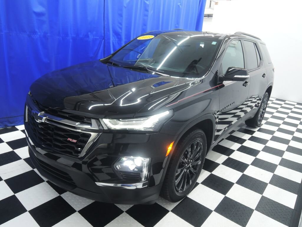 Used 2023 Chevrolet Traverse RS SUV