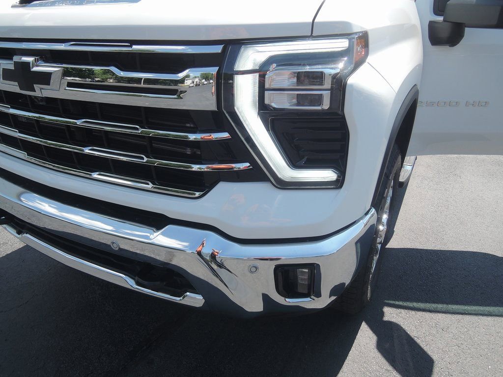 2025 Chevrolet Silverado 2500 HD LTZ - Photo 46