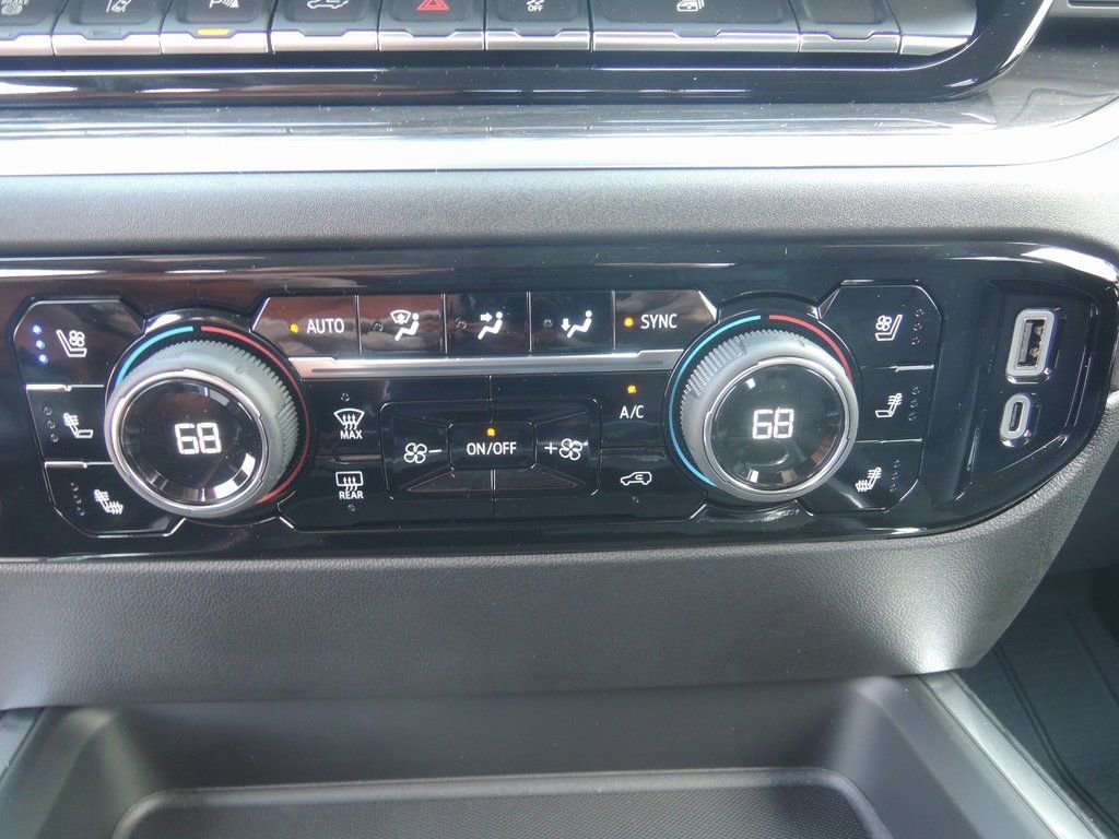 2025 Chevrolet Silverado 2500 HD LTZ - Photo 19