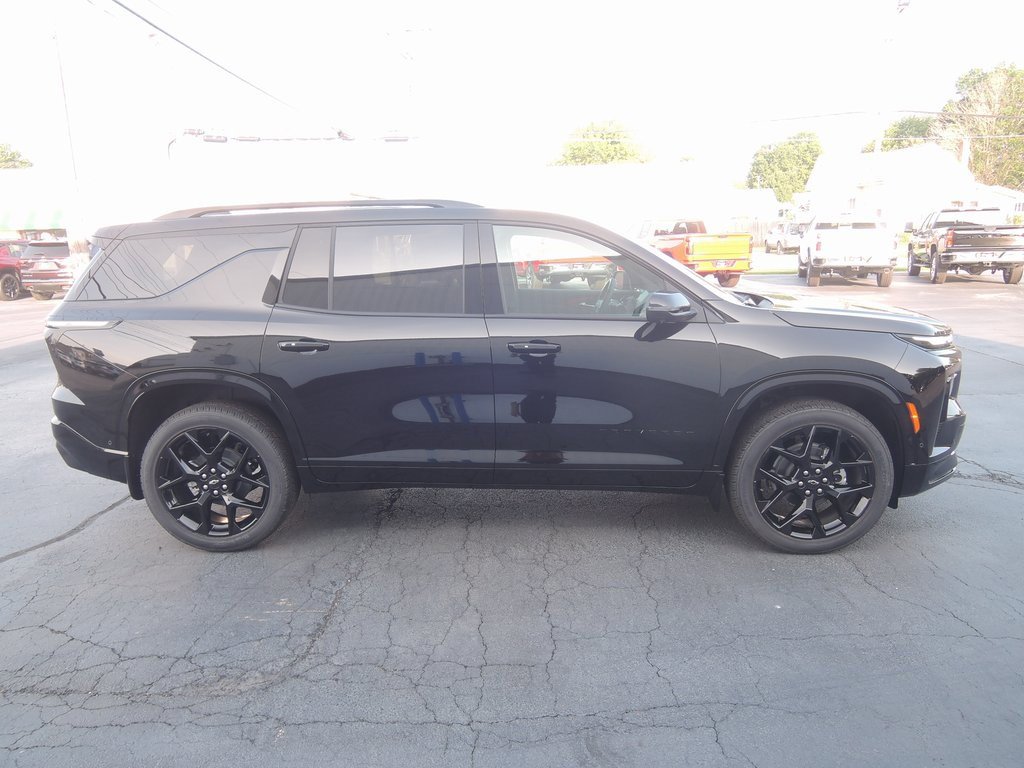 2026 Chevrolet Traverse RS photo 2