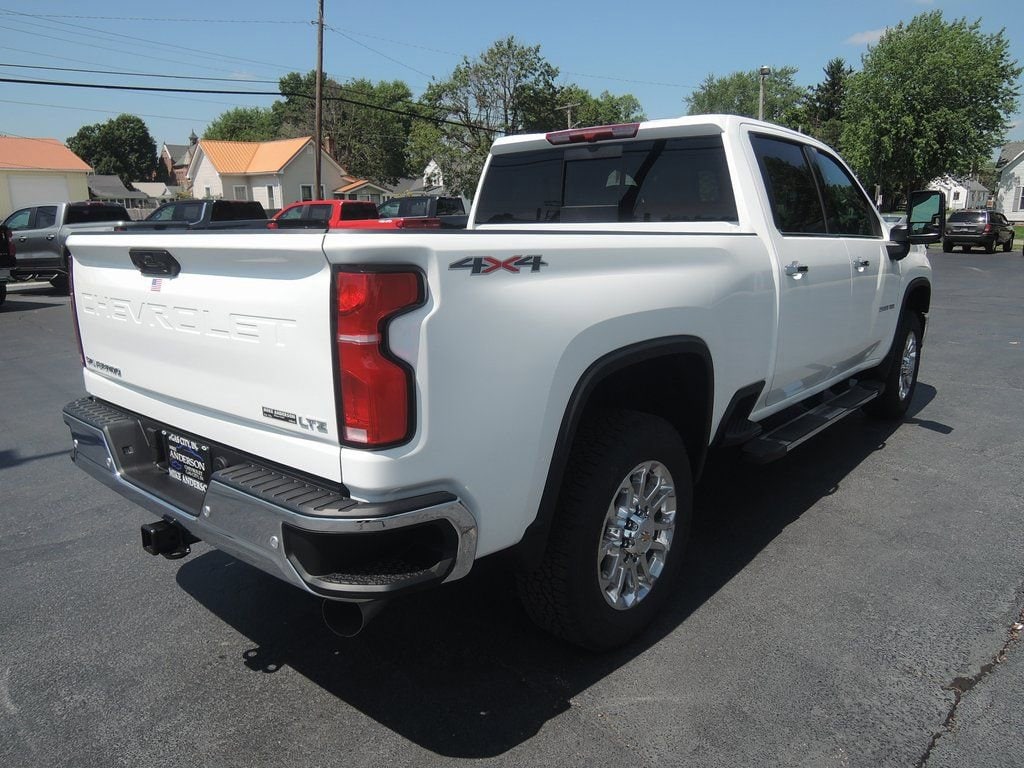 2025 Chevrolet Silverado 2500 HD LTZ - Photo 9