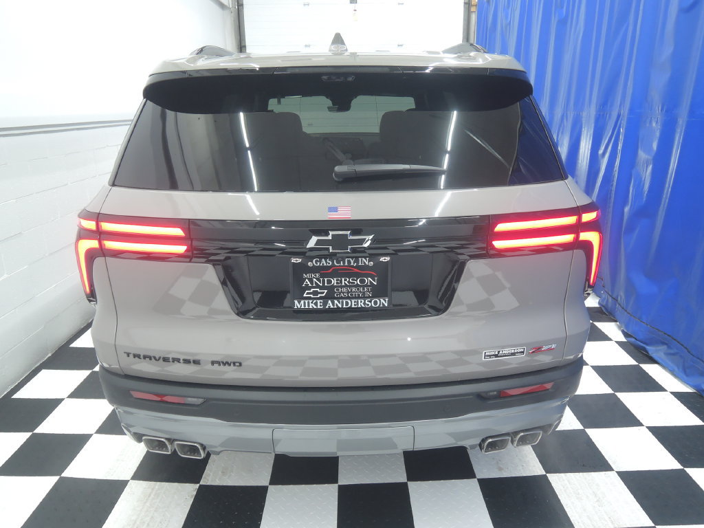 2027 Chevrolet Traverse Z71 - Photo 8