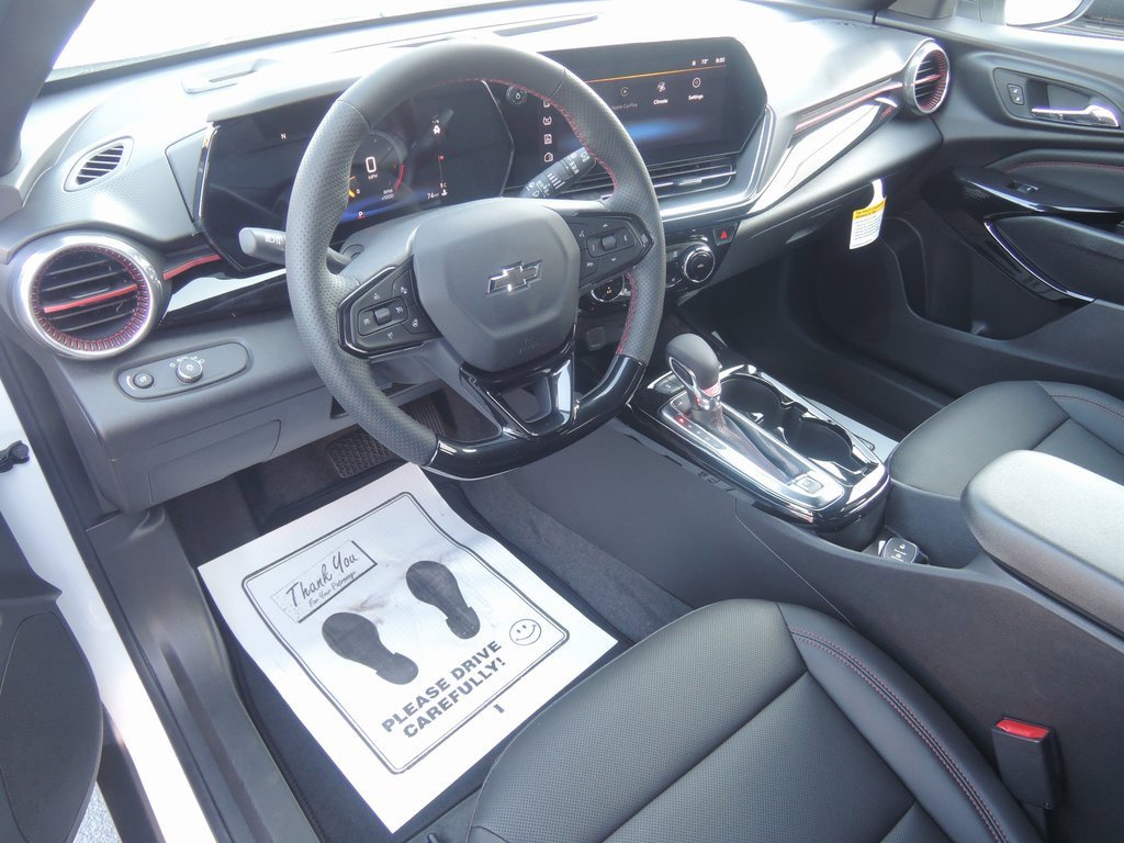 2025 Chevrolet Trax photo 4