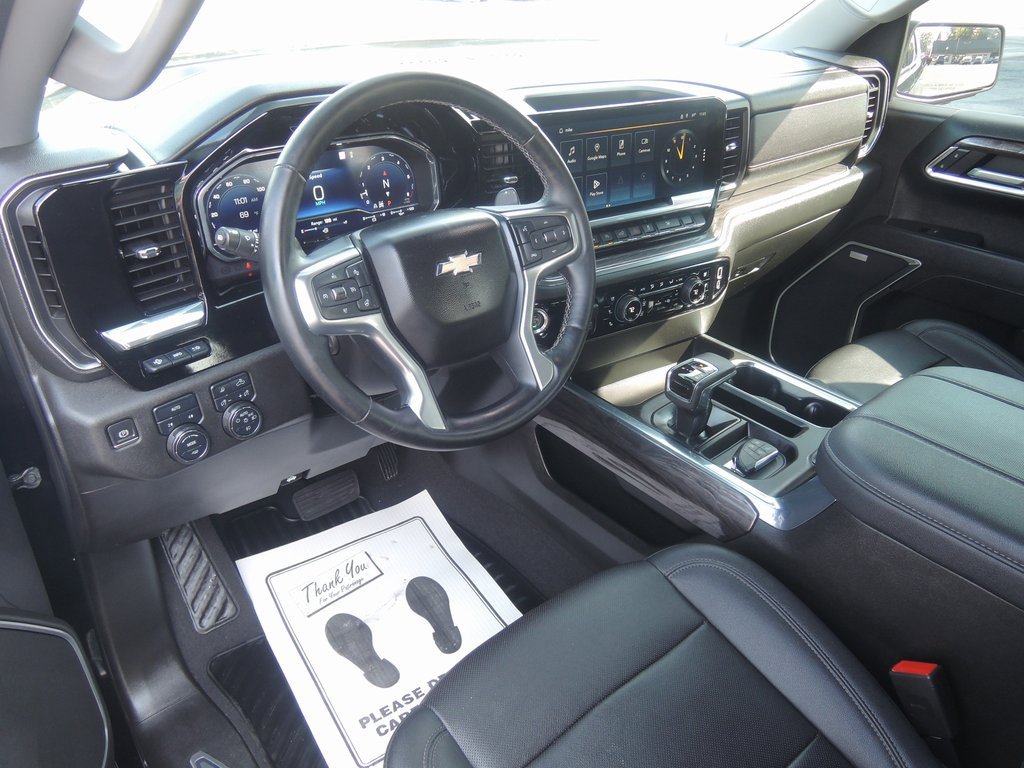 2023 Chevrolet Silverado 1500 LTZ photo 4