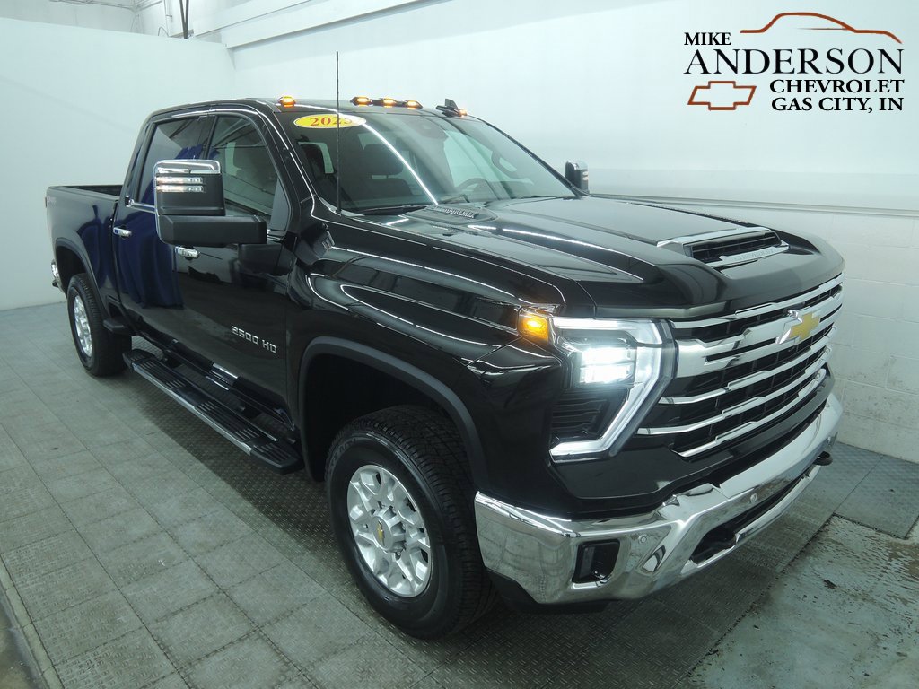 2025 Chevrolet Silverado 2500HD LTZ's photo