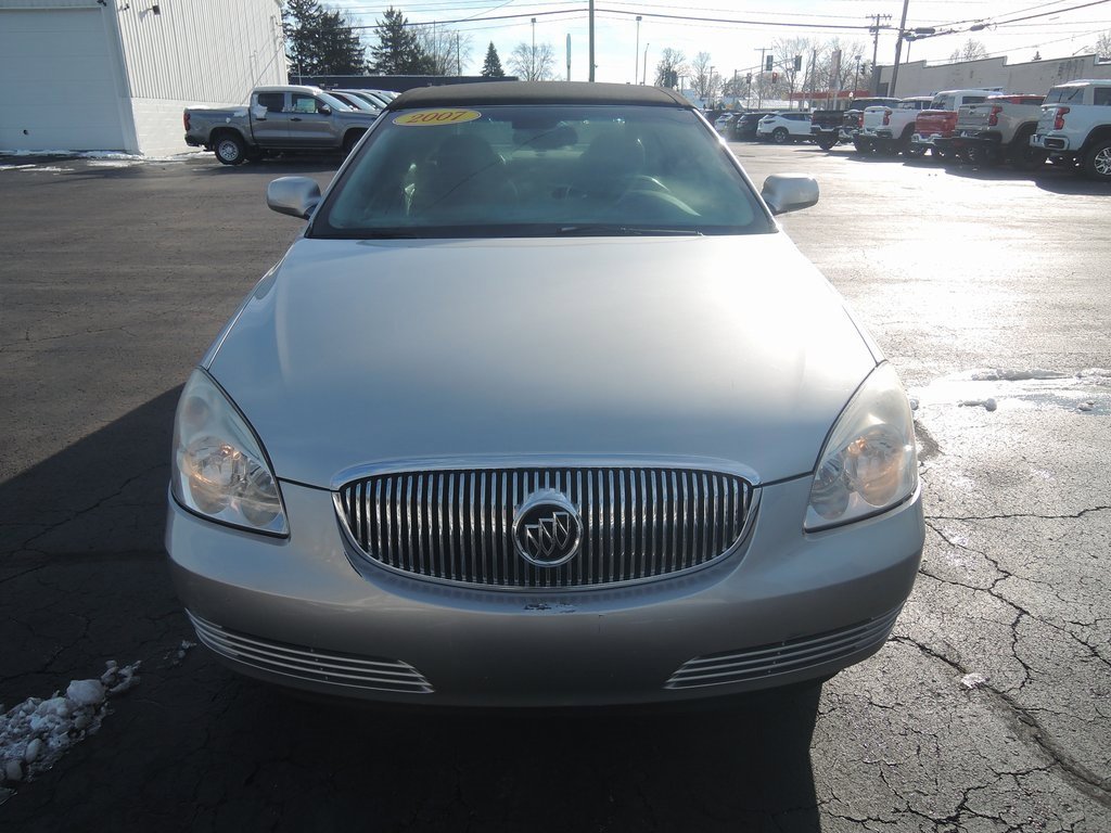 2007 Buick Lucerne CXL photo 3