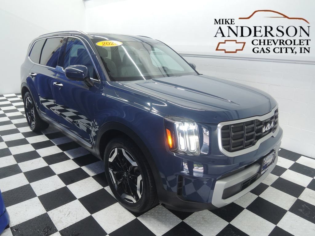 Used 2023 Kia Telluride S