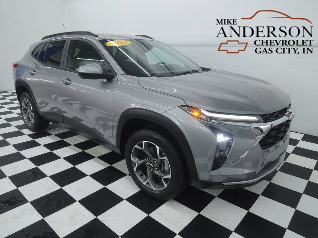 Used 2024 Chevrolet Trax LT SUV
