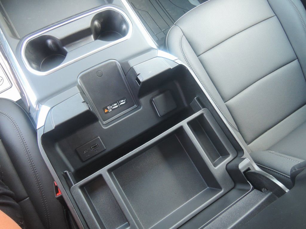 2025 Chevrolet Silverado 2500 HD LTZ - Photo 23