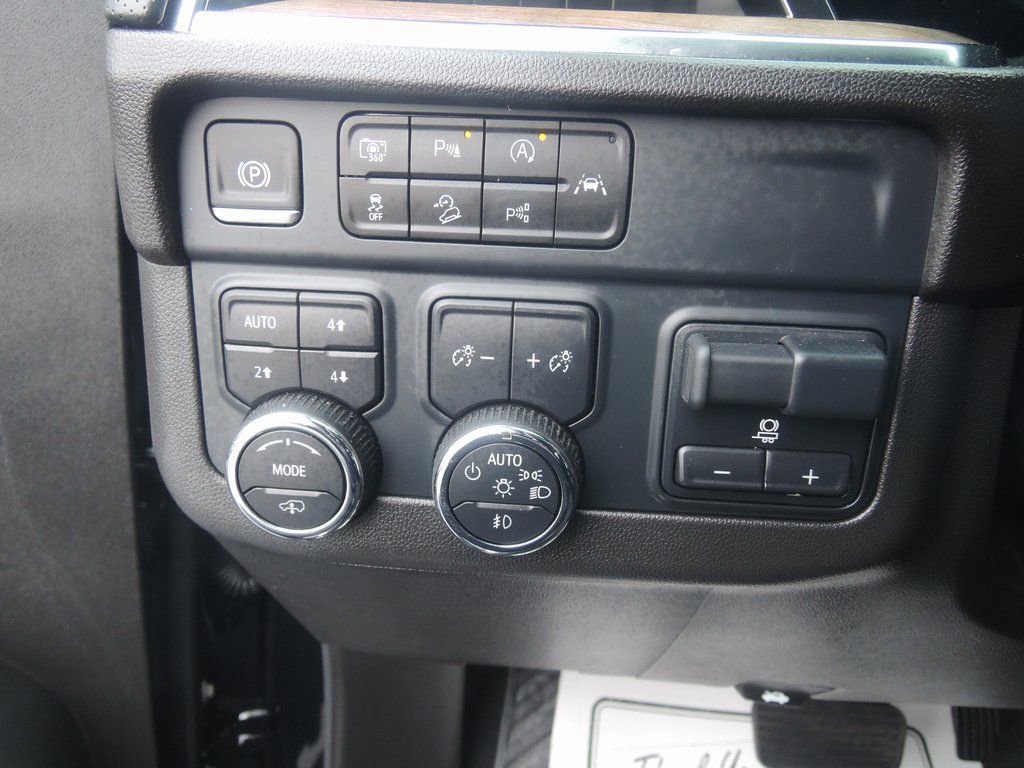 2025 Chevrolet Suburban High Country - Photo 26