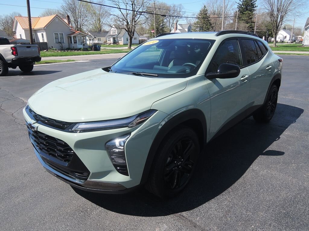 Used 2024 Chevrolet Trax Activ SUV