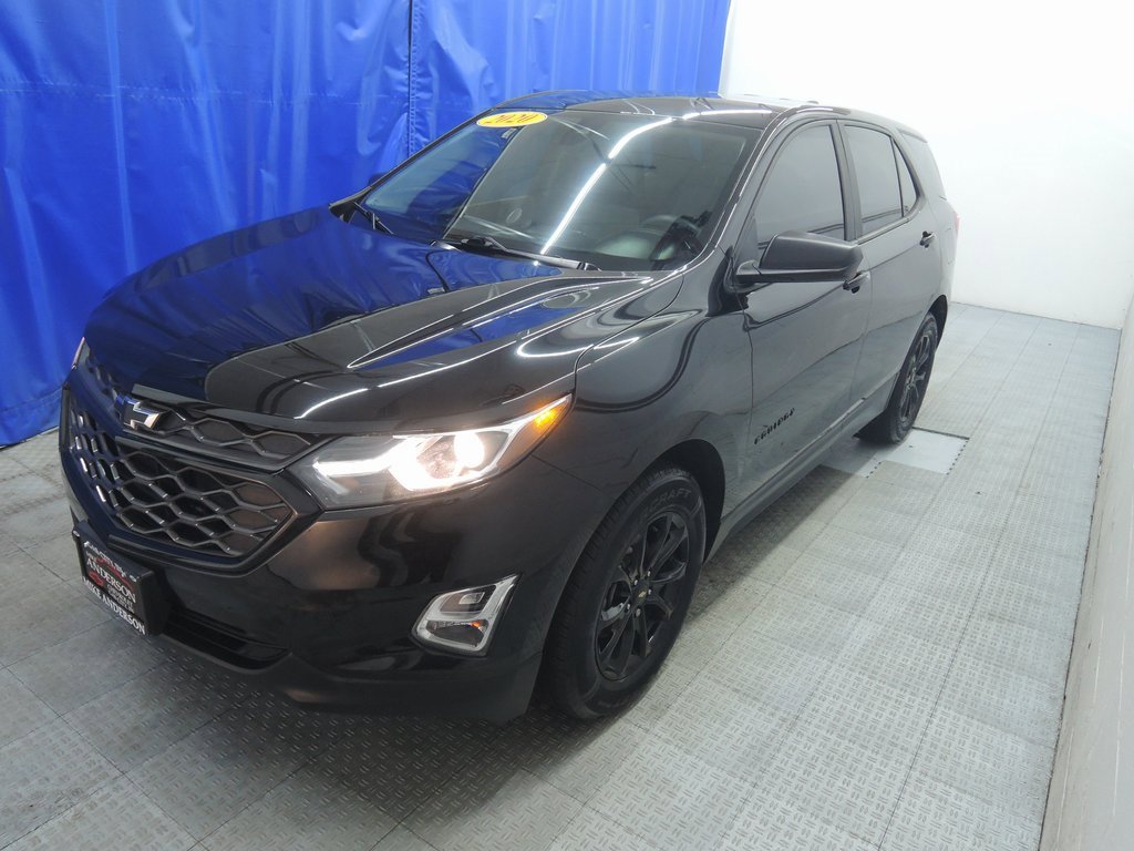 2020 Chevrolet Equinox LS photo 3