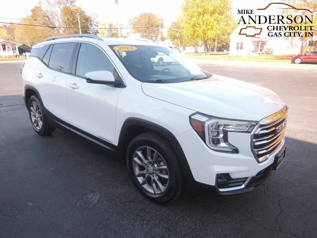 Used 2024 GMC Terrain SLT SUV